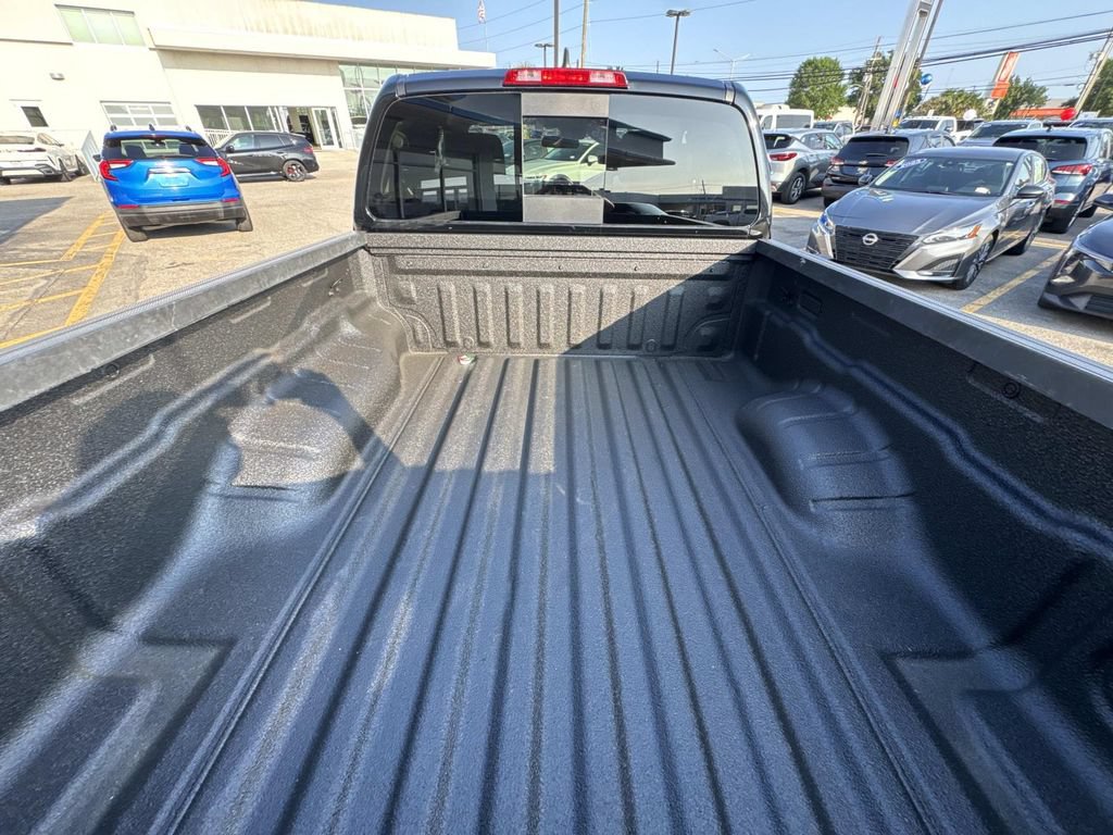 Used 2025 Nissan Frontier SV RWD image 9