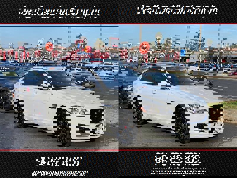 Used 2017 Jaguar XF image 3