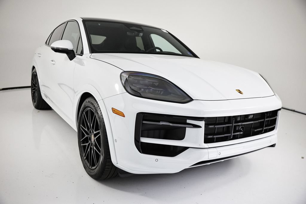 New 2026 Porsche Cayenne GTS AWD/4WD image 9