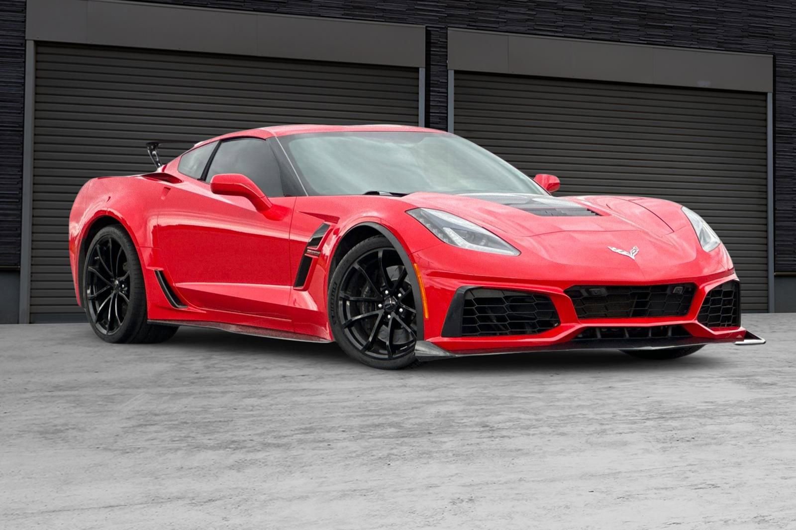 Used 2019 Chevrolet Corvette Grand Sport image 2