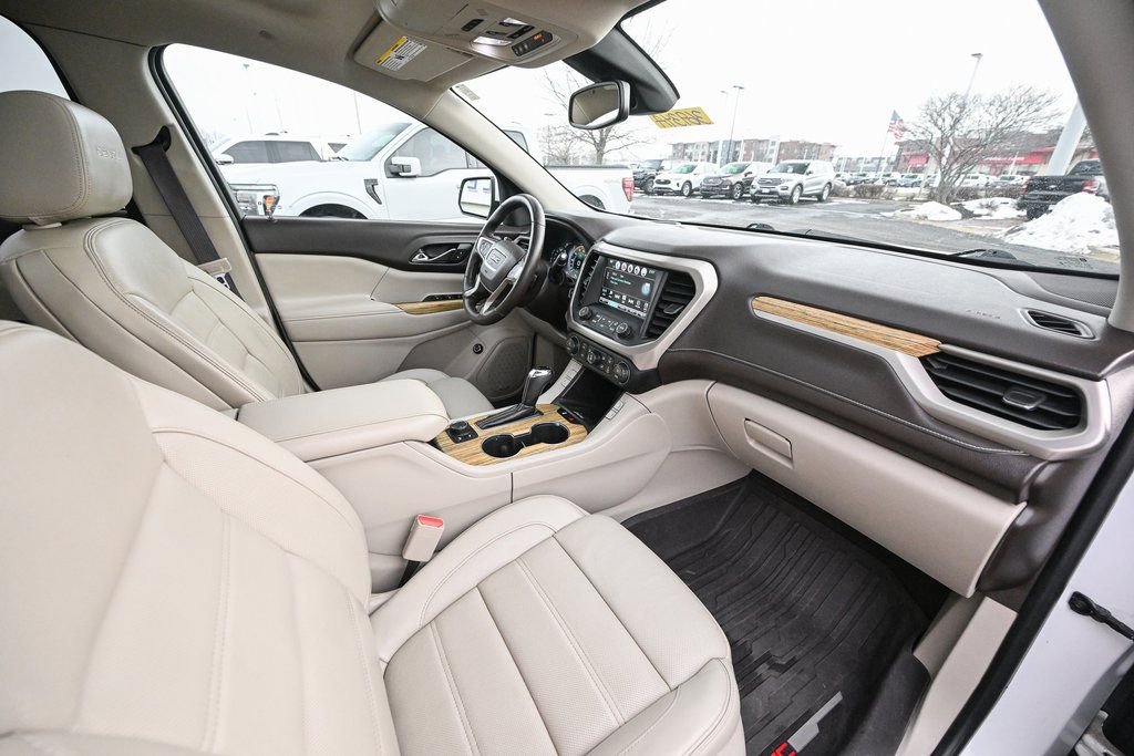 Used 2017 GMC Acadia Denali w/ Technology Package image 27