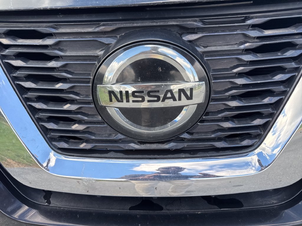 Used 2019 Nissan Rogue SV AWD/4WD image 18