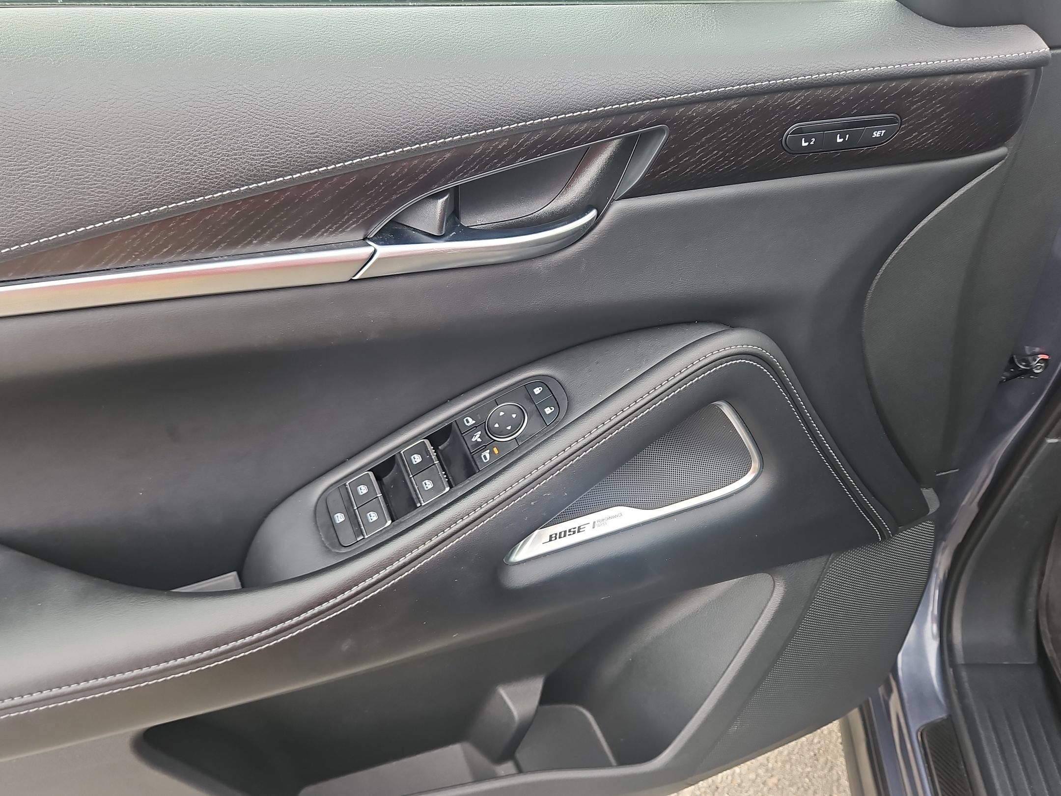 Used 2024 INFINITI QX60 Sensory w/ Vision Package AWD/4WD image 21
