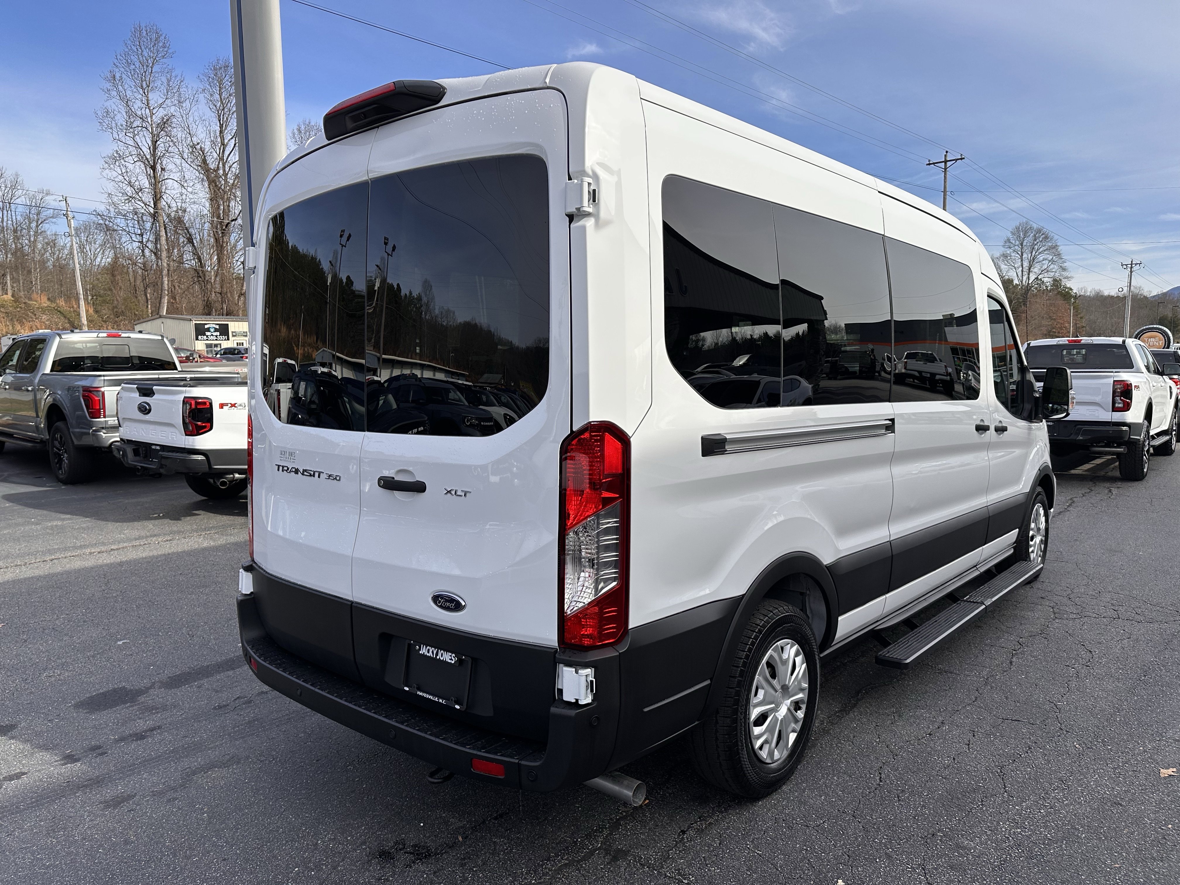Used 2024 Ford Transit 350 XLT image 6