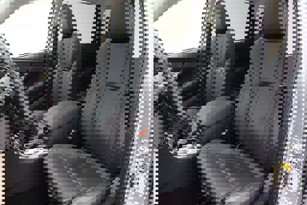 Used 2022 Subaru Ascent Limited w/ Technology Package image 17