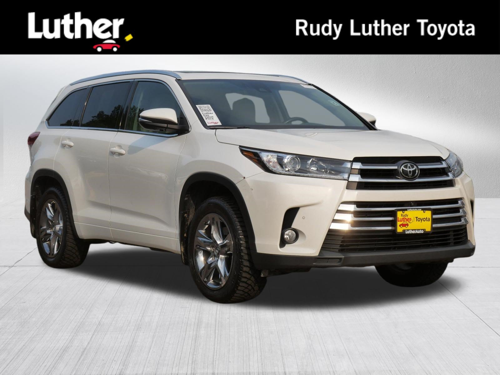 Certified 2017 Toyota Highlander Limited Platinum w/ Carpet Mat Package