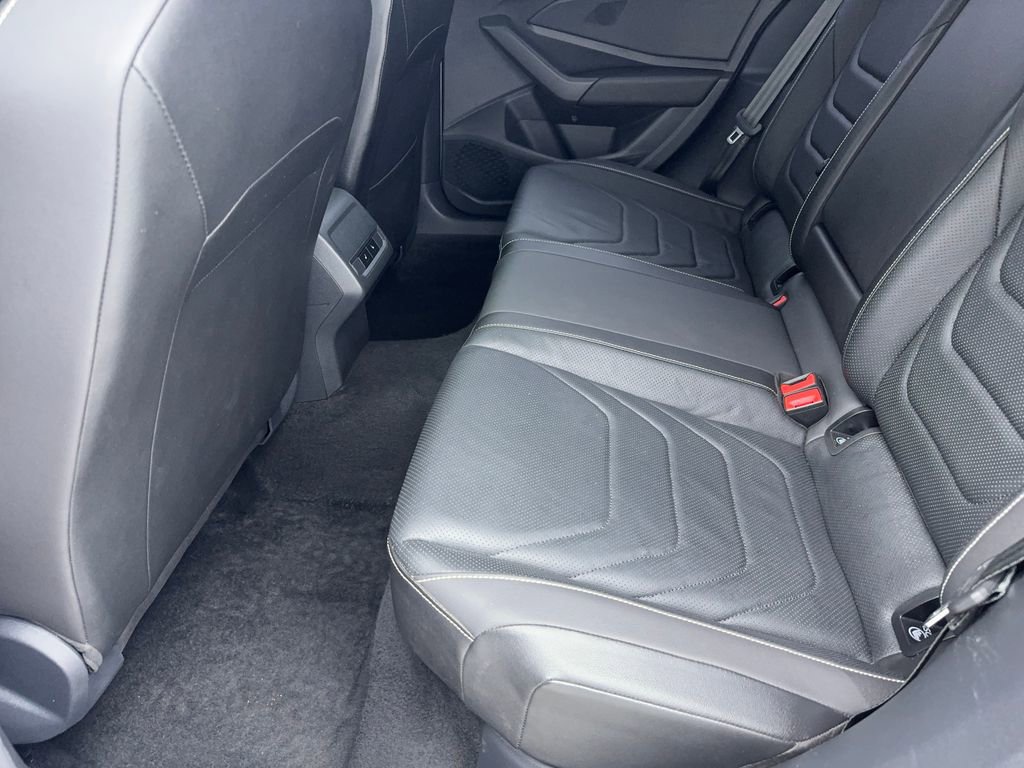 Used 2024 Volkswagen Jetta SEL FWD image 41