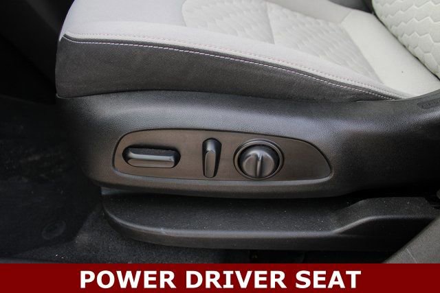 Used 2021 Chevrolet Equinox LT w/ Driver Convenience Package image 14