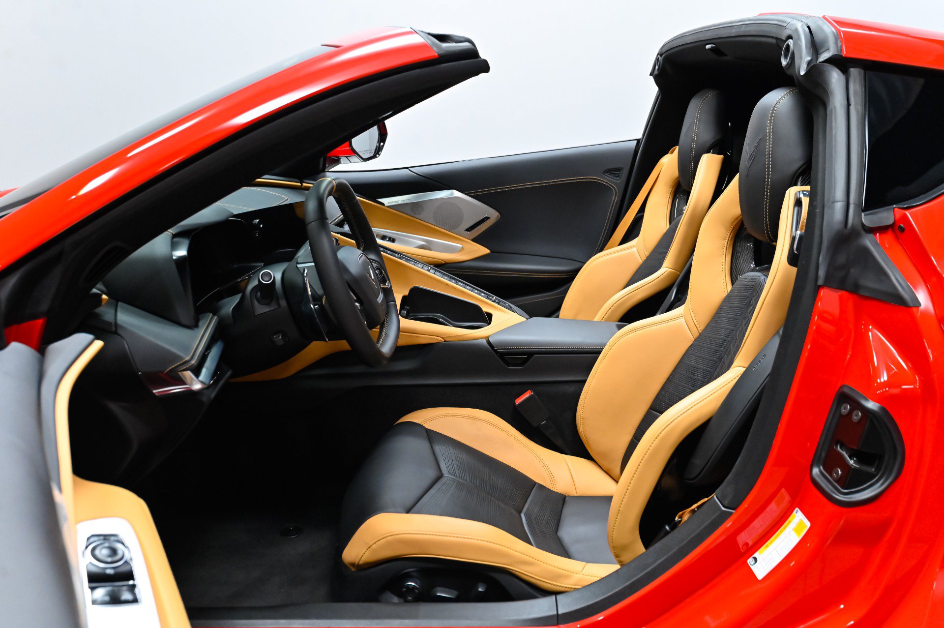Used 2022 Chevrolet Corvette Stingray Preferred Cpe w/ Z51 Performance Package RWD image 7
