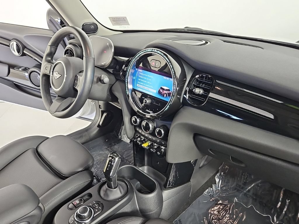 Used 2024 MINI Cooper SE FWD image 13
