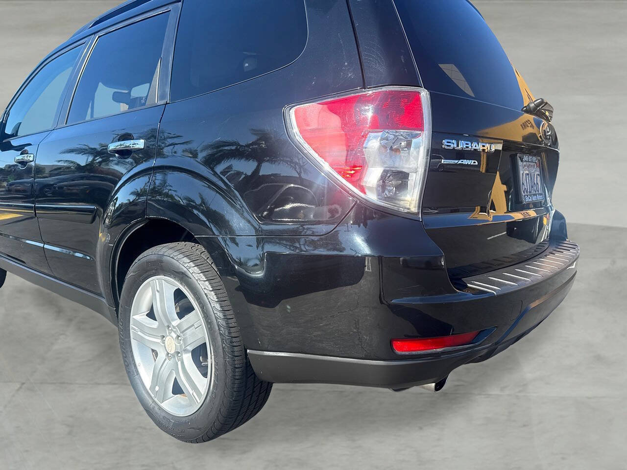 Used 2010 Subaru Forester 2.5X Limited AWD/4WD image 26