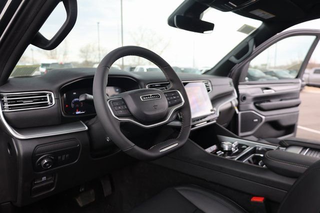 New 2025 Jeep Wagoneer Series II w/ Convenience Group I image 29
