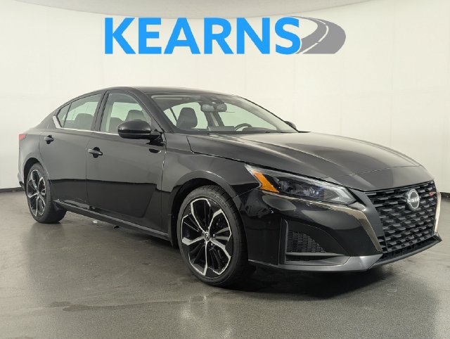 Used 2023 Nissan Altima 2.5 SR