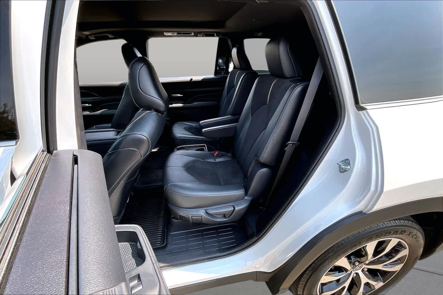 Certified 2024 Toyota Grand Highlander AWD Hybrid image 20