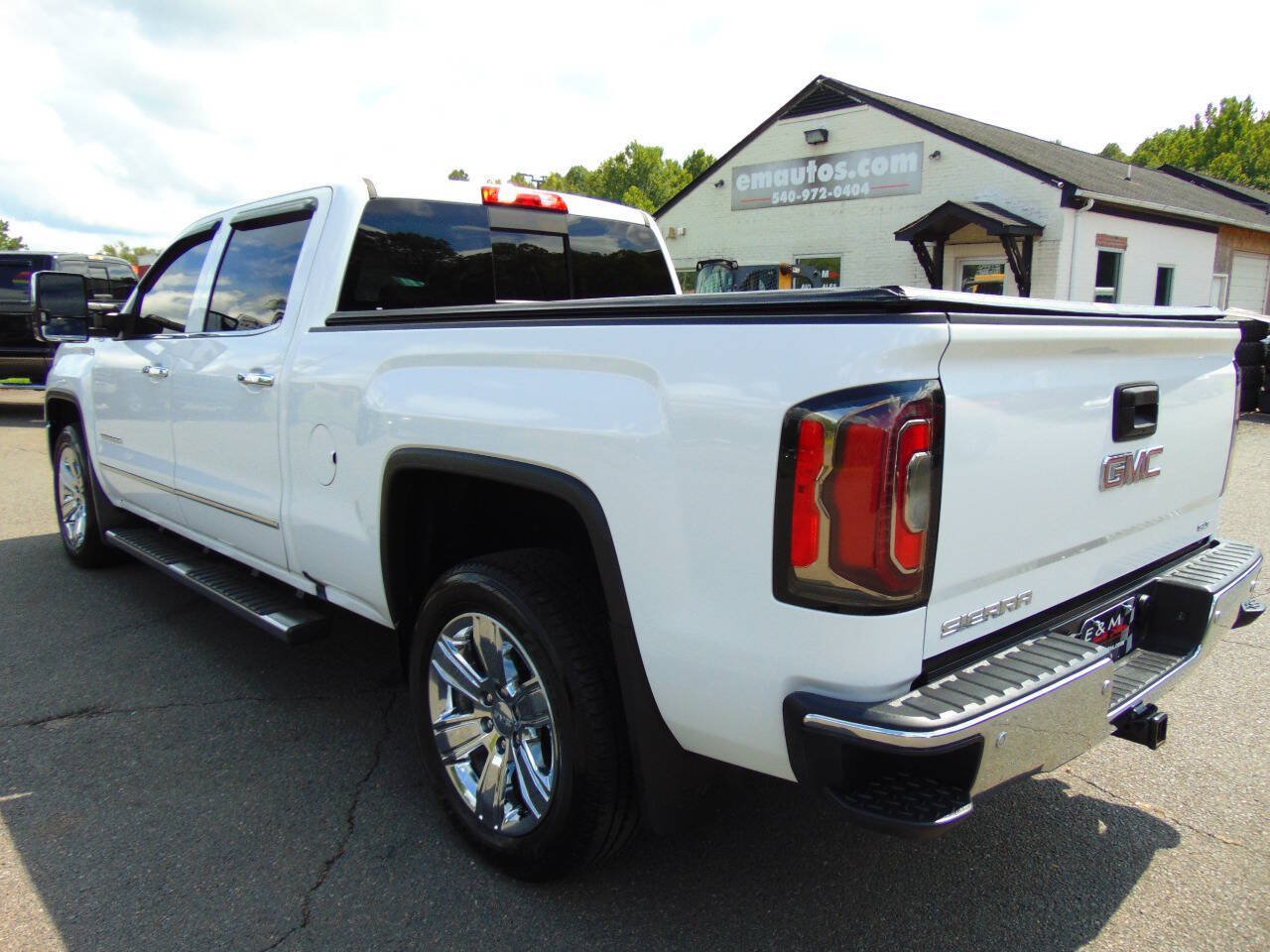 Used 2018 GMC Sierra 1500 SLT AWD/4WD image 70