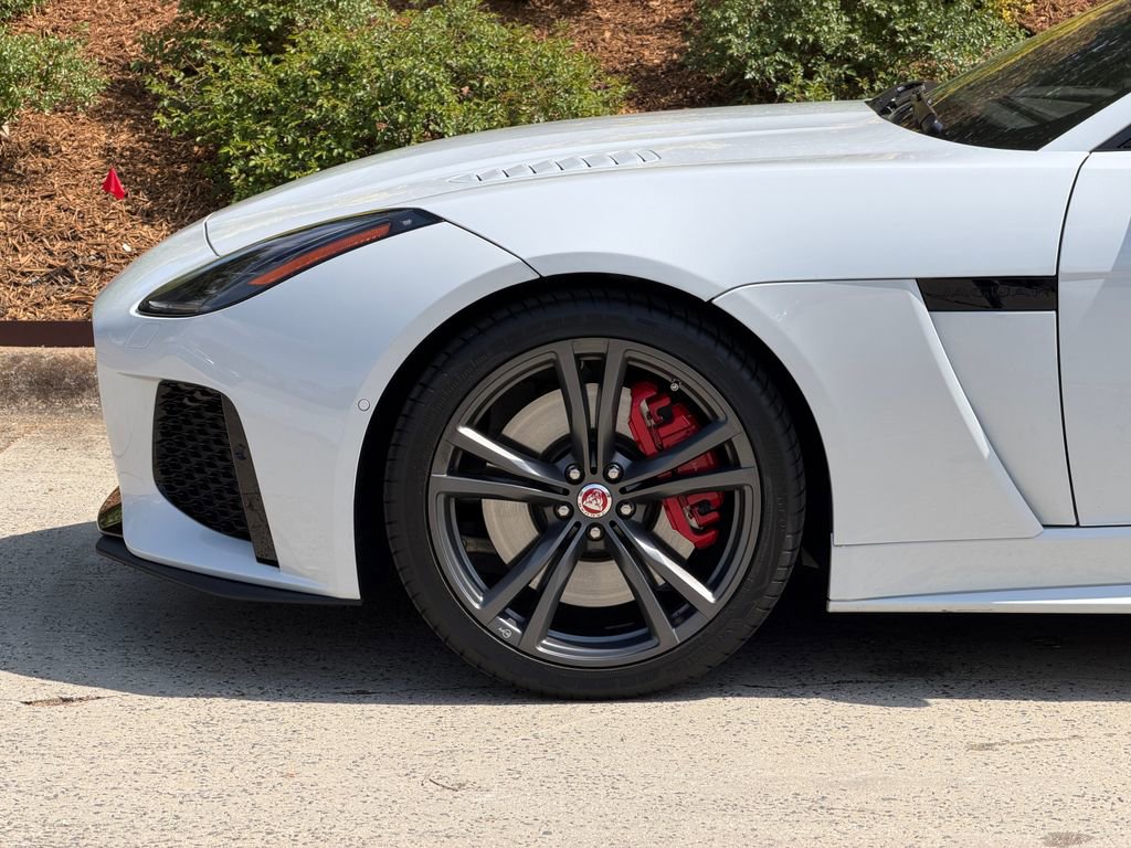 Used 2020 Jaguar F-TYPE SVR AWD/4WD image 11