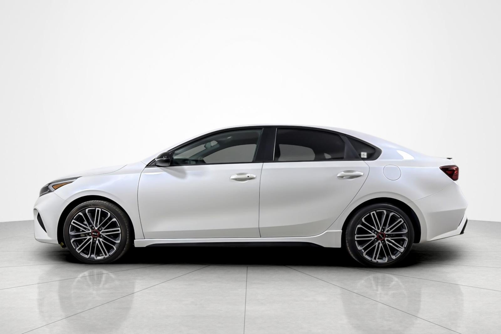 Used 2024 Kia Forte GT FWD video 2