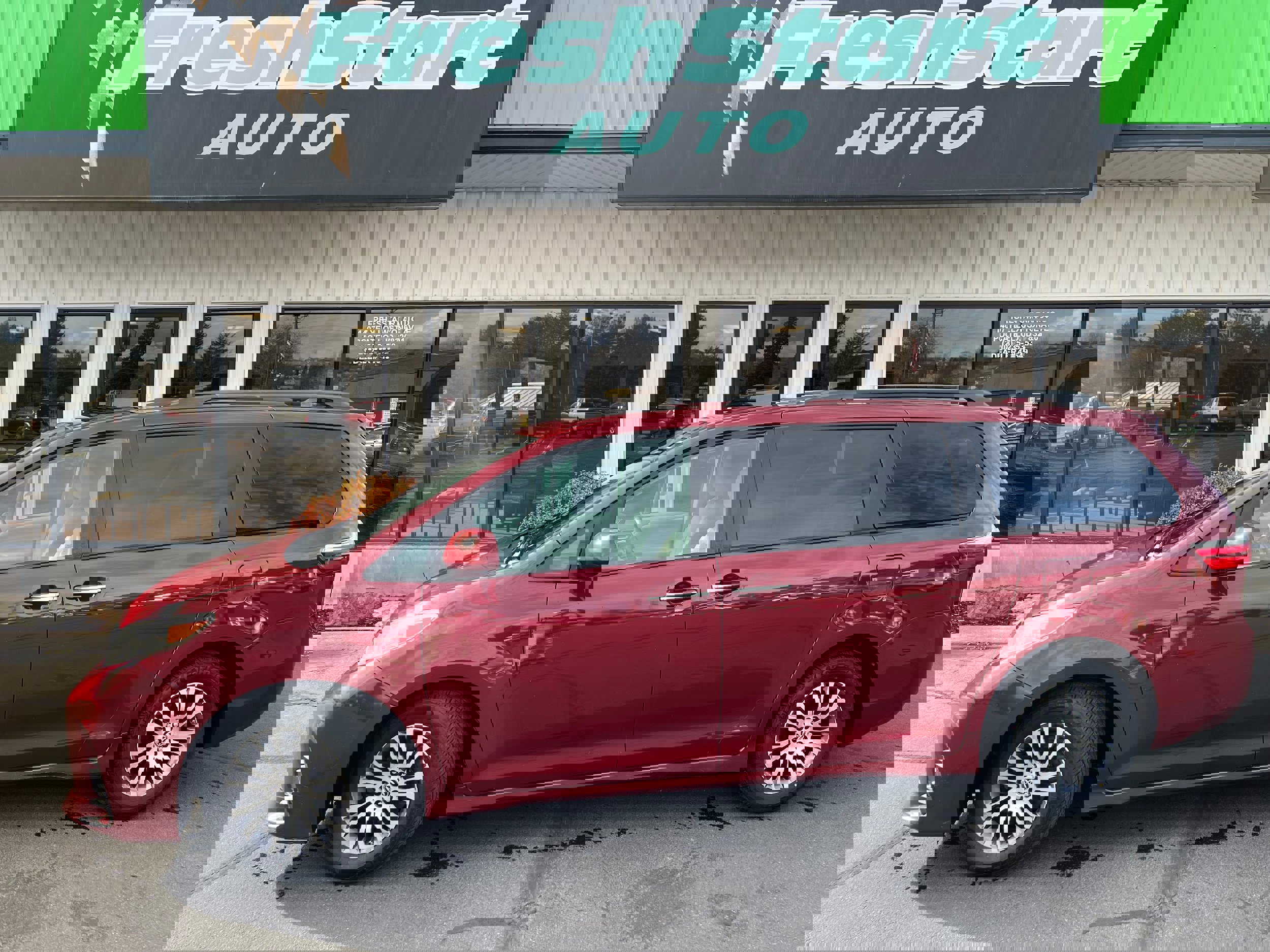 Used 2018 Toyota Sienna XLE image 1