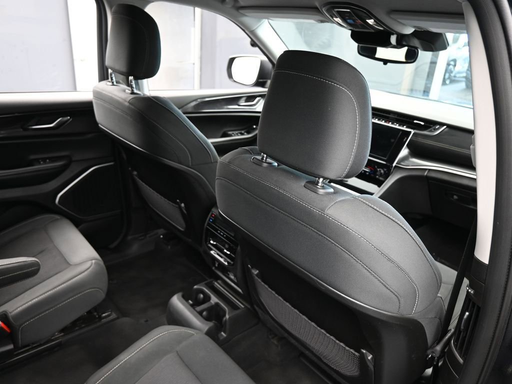 Used 2021 Jeep Grand Cherokee L Laredo w/ Luxury Tech Group I image 44