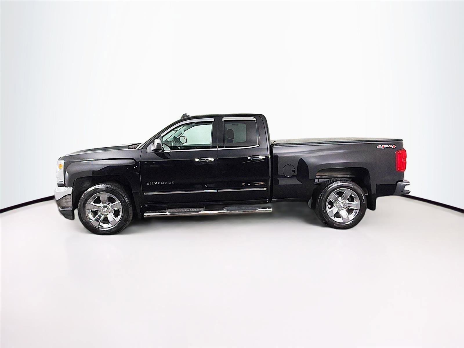 Used 2016 Chevrolet Silverado 1500 LTZ w/ LTZ Plus Package AWD/4WD image 4