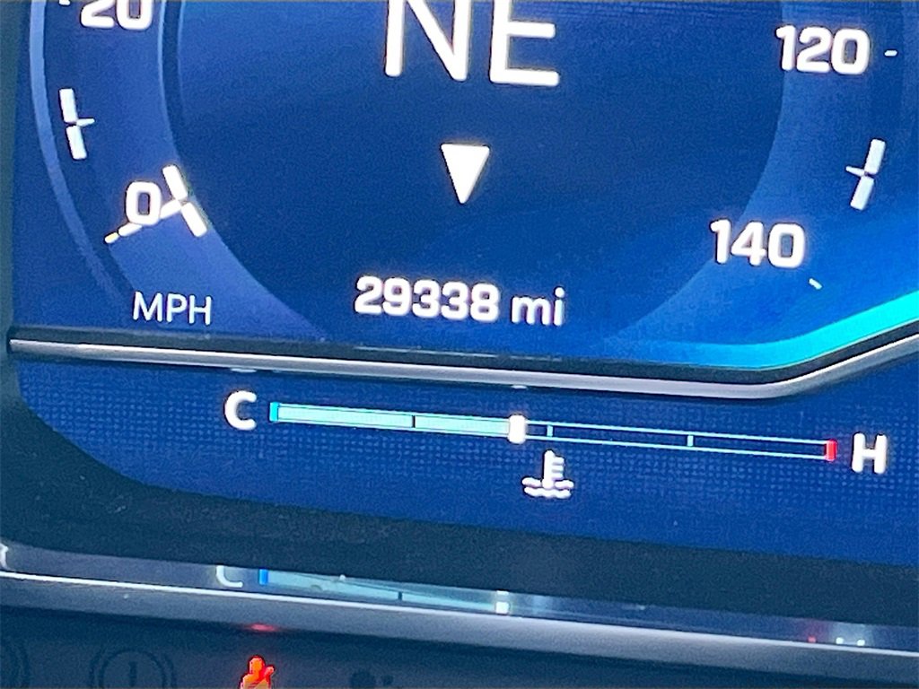 Used 2023 Chevrolet Tahoe Z71 image 12