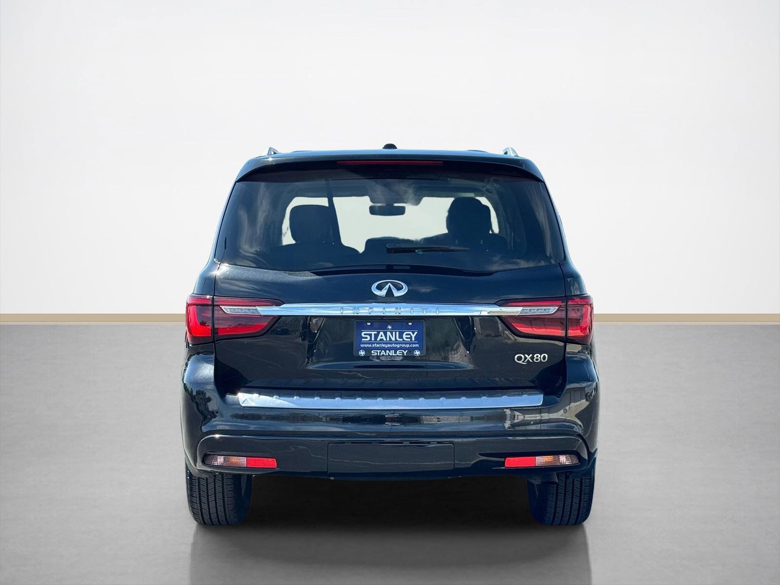 Used 2024 INFINITI QX80 Luxe image 6