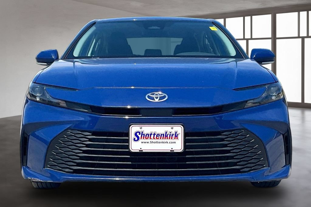 Used 2025 Toyota Camry LE FWD image 2
