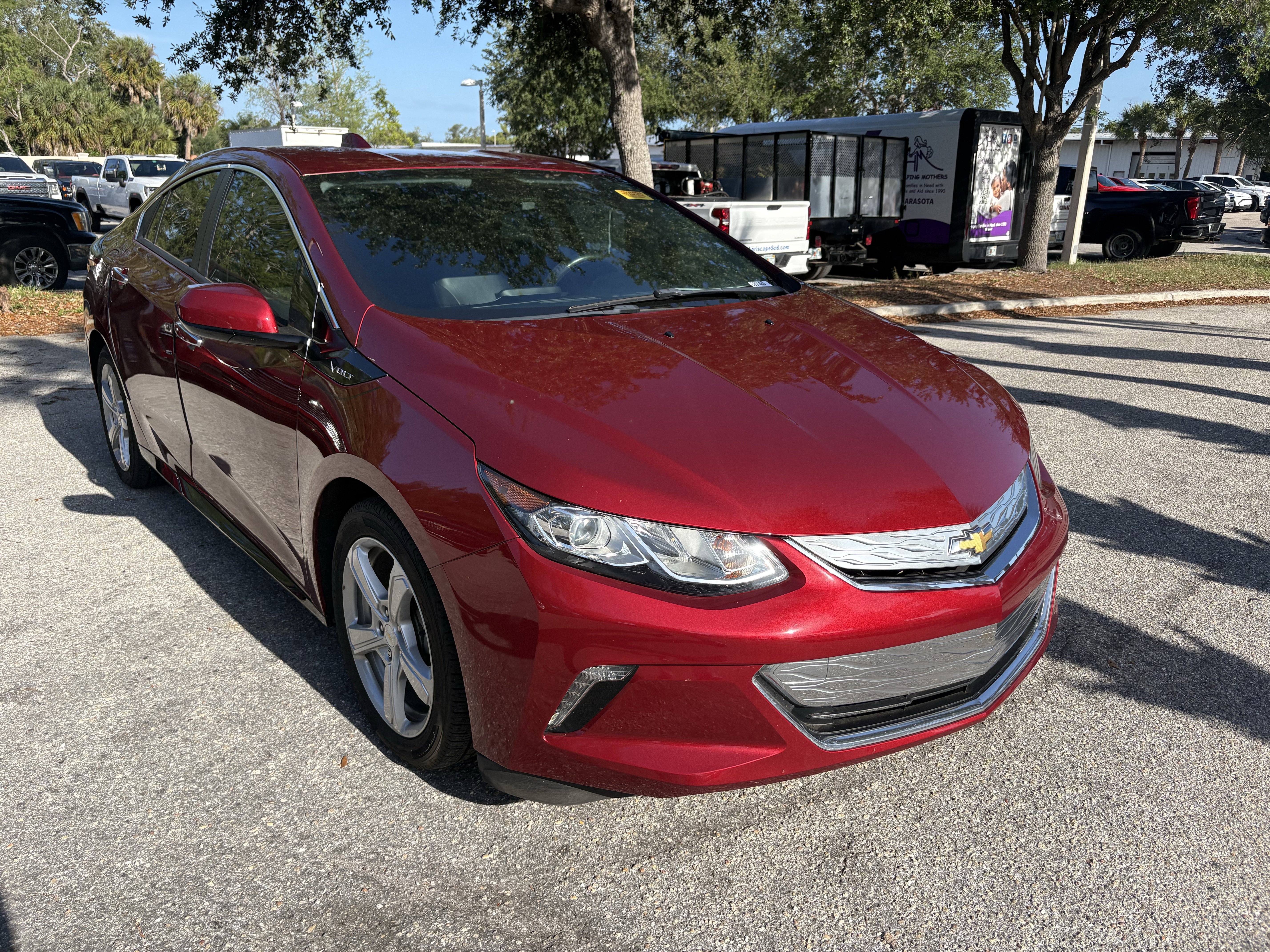 Used 2018 Chevrolet Volt LT w/ LT Driver Confidence Package image 1