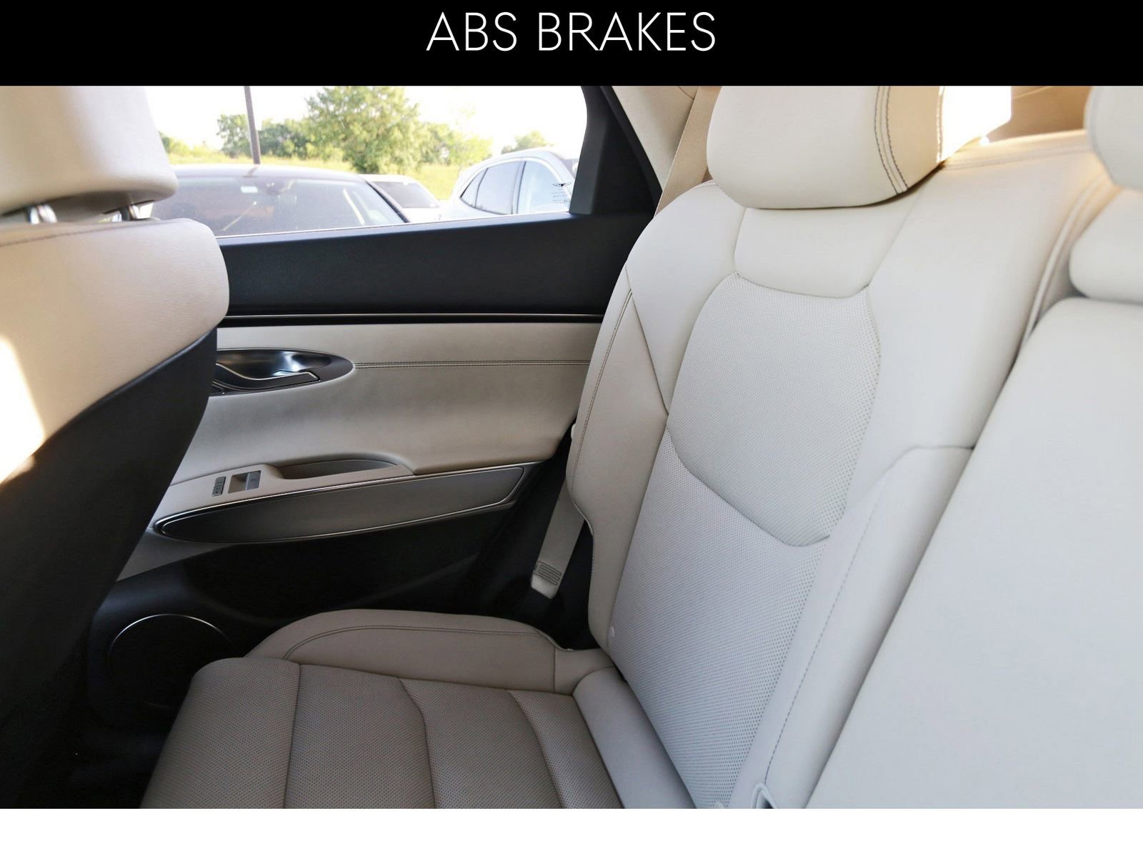 Used 2022 Genesis GV70 2.5T w/ Select Package AWD/4WD image 12