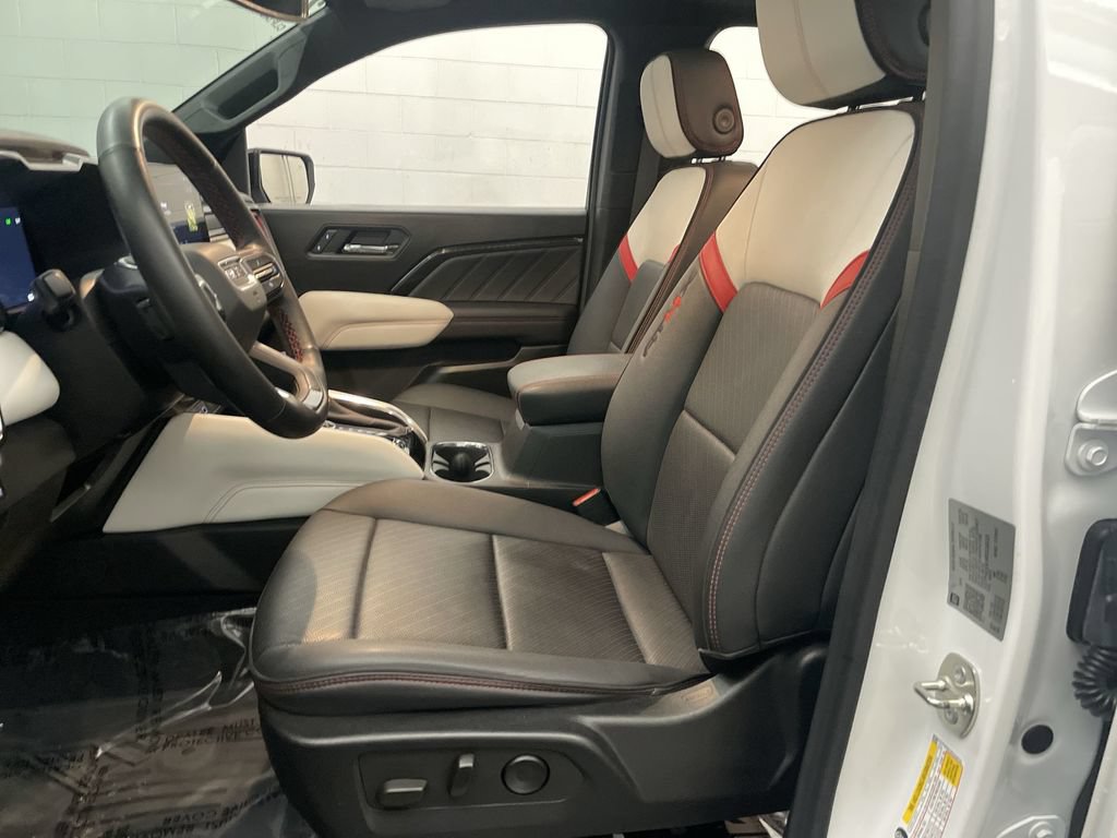 Used 2024 GMC Canyon AT4X AWD/4WD image 14