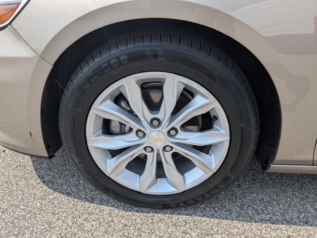 Used 2024 Chevrolet Malibu LT FWD image 16
