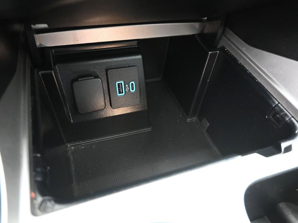 Used 2020 Ford Explorer ST w/ Premium Technology Package image 19