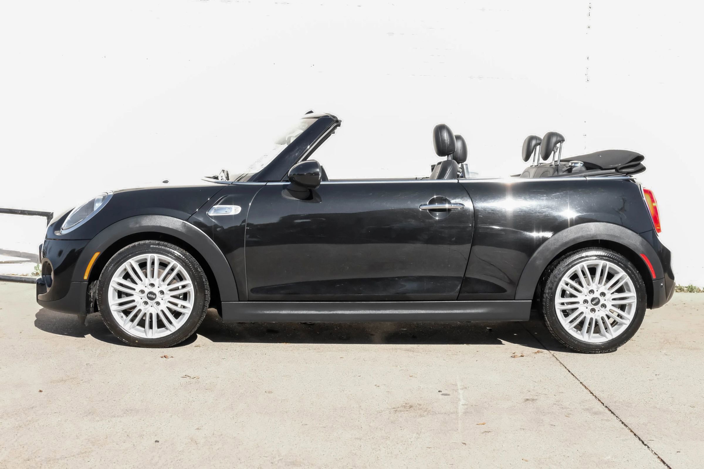 Used 2019 MINI Cooper S FWD image 10