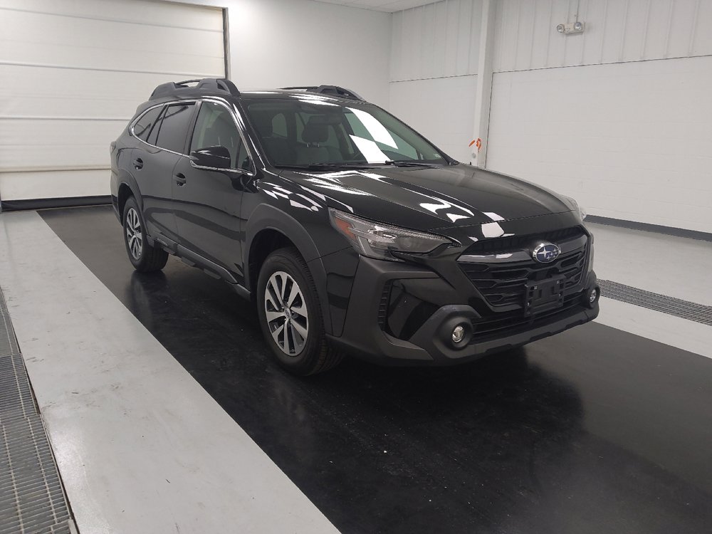 Used 2023 Subaru Outback Premium AWD/4WD image 13