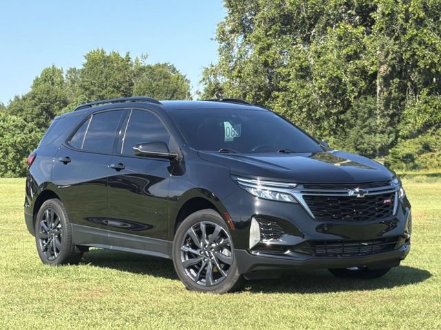 Used 2023 Chevrolet Equinox RS w/ RS Leather Package FWD image 15