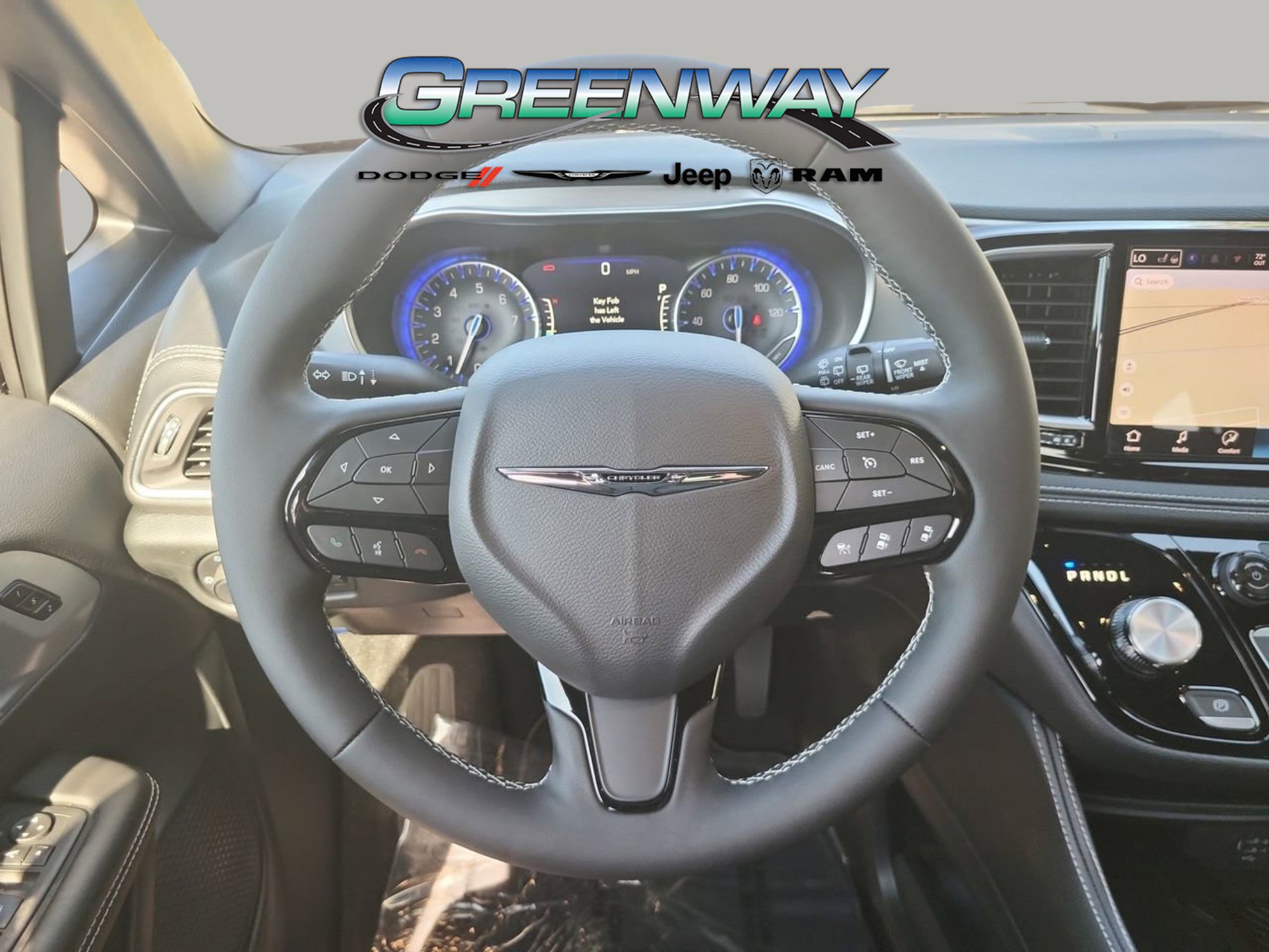 New 2026 Chrysler Pacifica Limited image 30