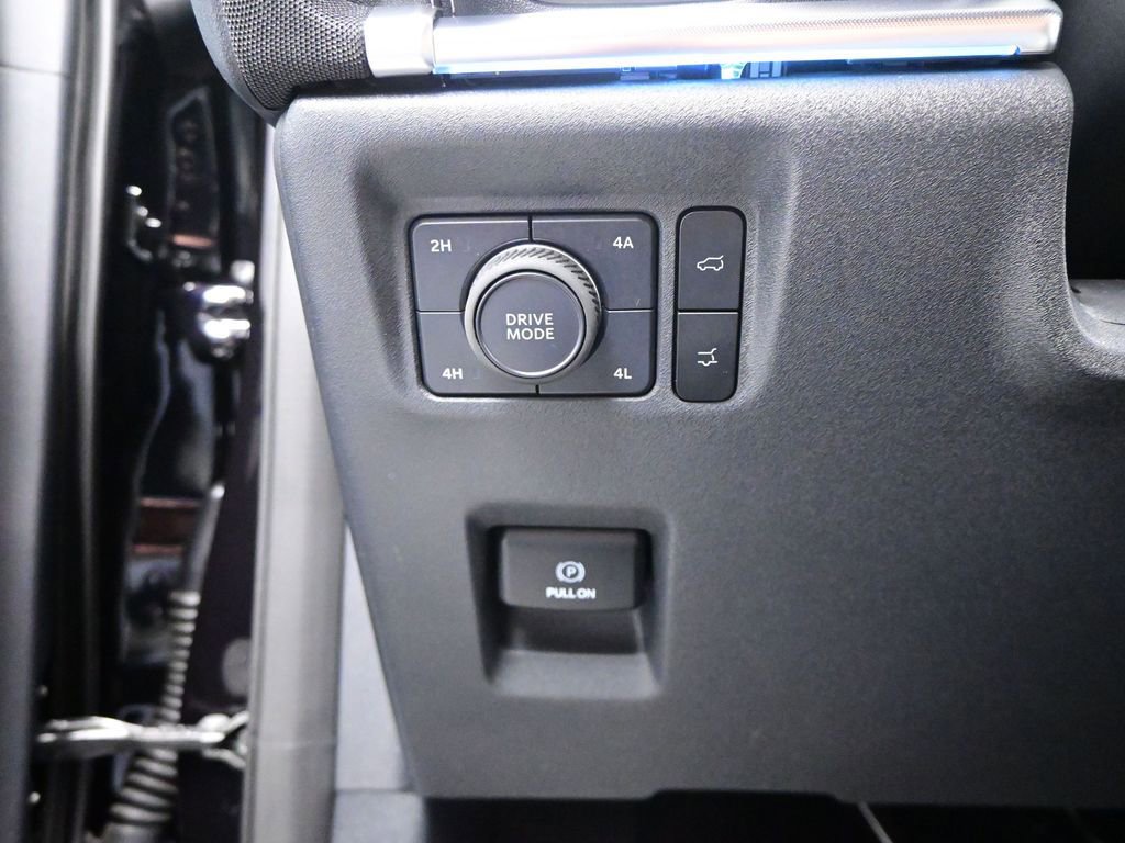 Used 2025 Ford Expedition Platinum w/ Platinum Ultimate Package image 12