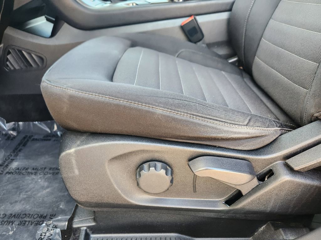 Used 2018 Ford Edge SE image 14