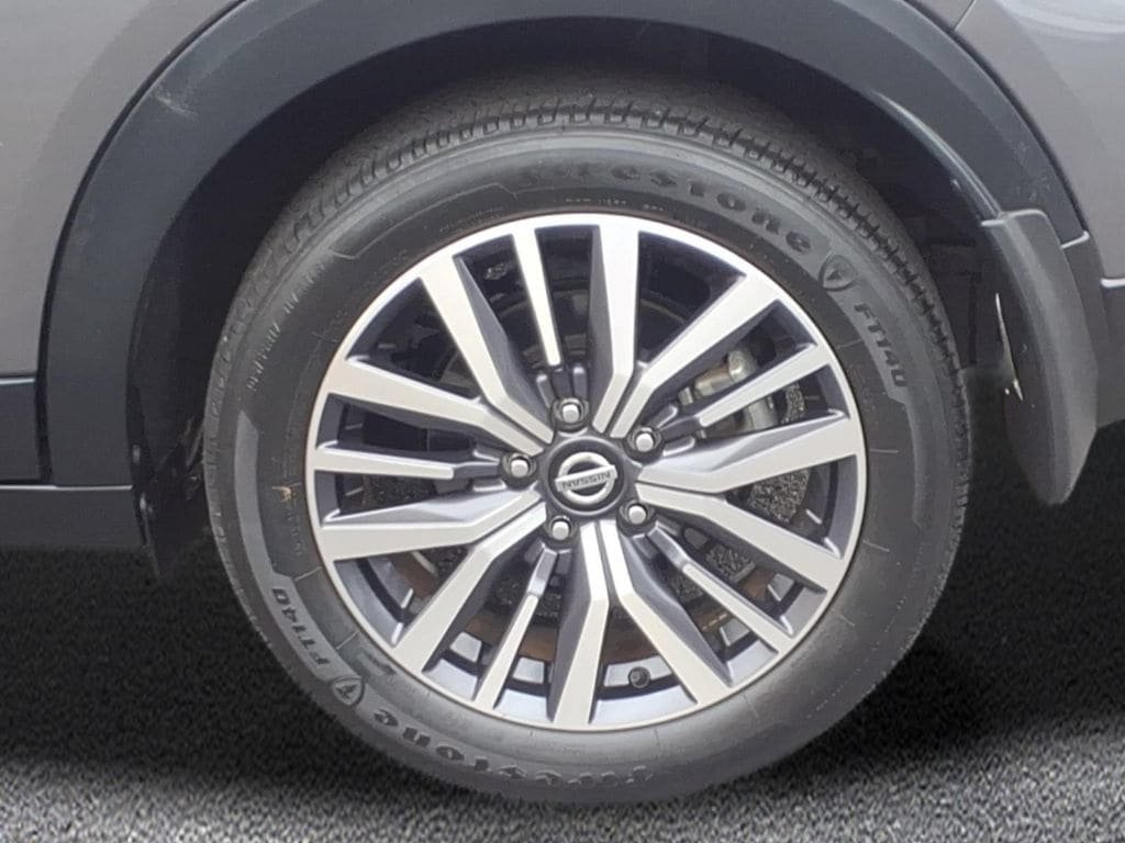 Used 2021 Nissan Kicks SV FWD image 10