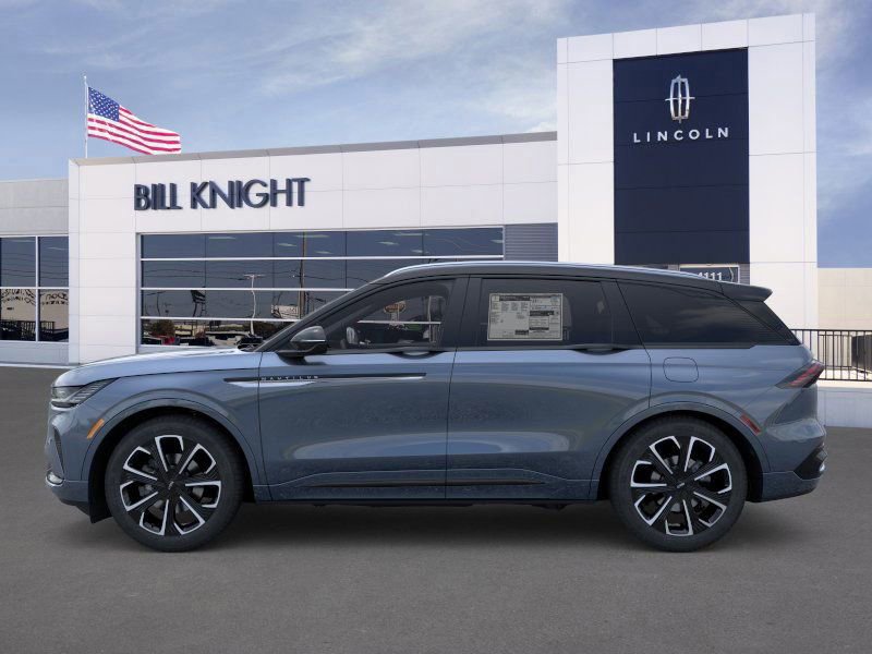 New 2026 Lincoln Nautilus Reserve image 3