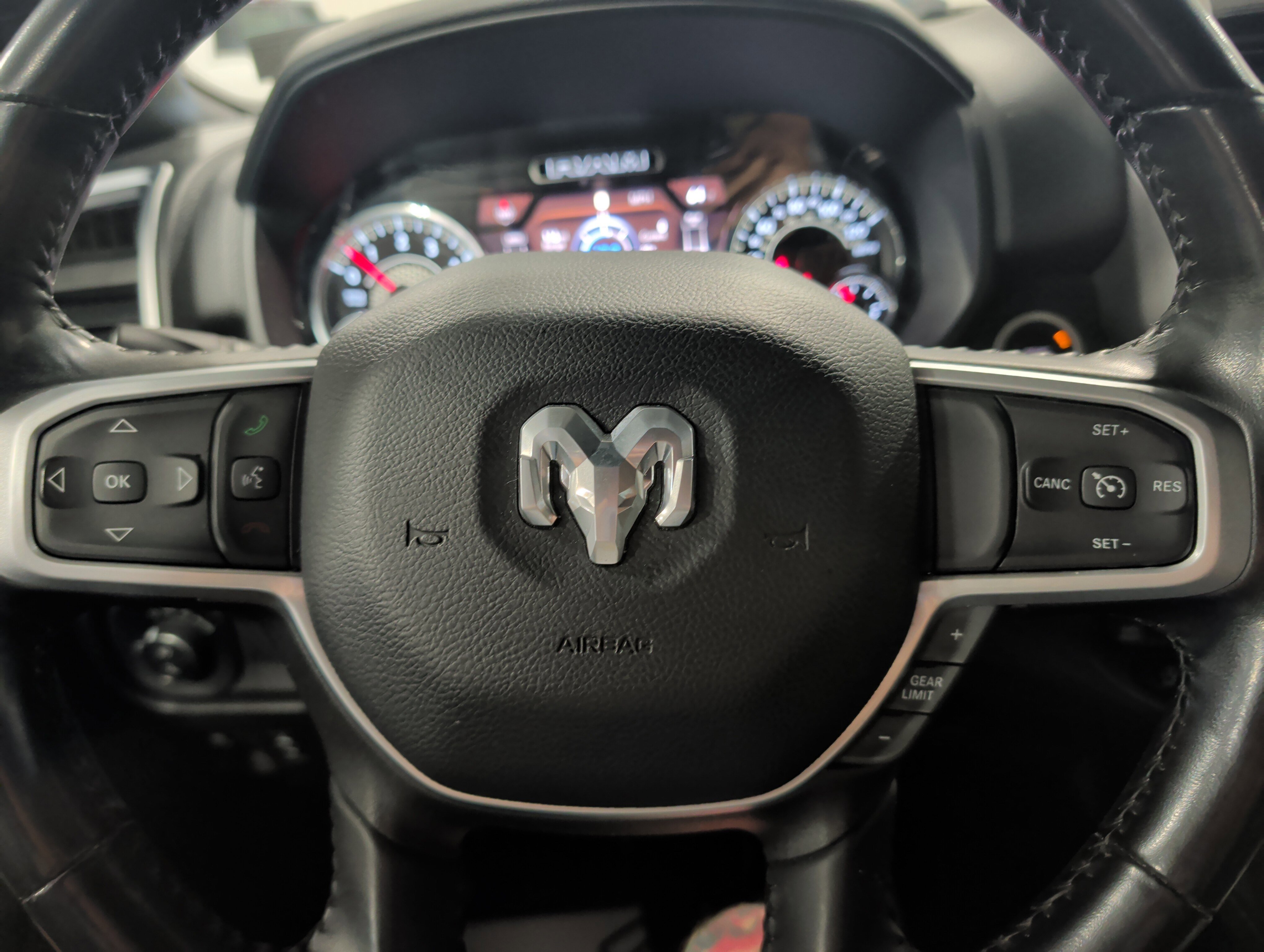 Used 2022 RAM 1500 Big Horn AWD/4WD image 10