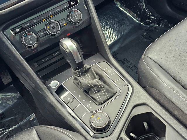 Used 2021 Volkswagen Tiguan SEL image 35