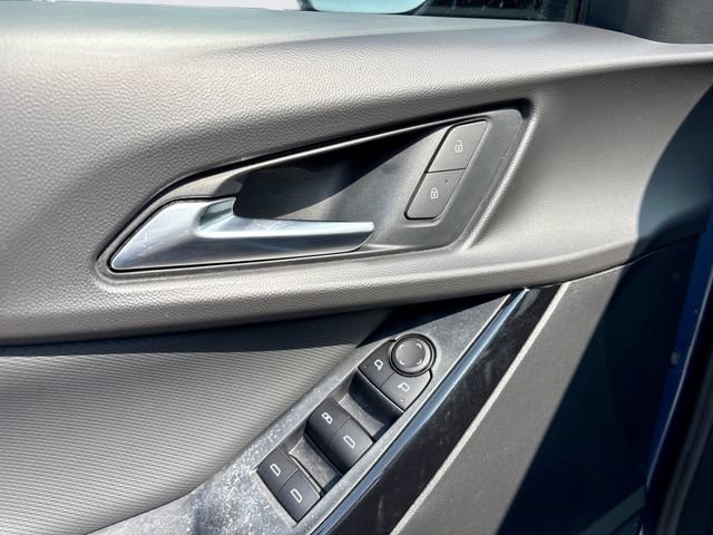 Used 2025 Chevrolet Equinox LT w/ Convenience Package II FWD image 13