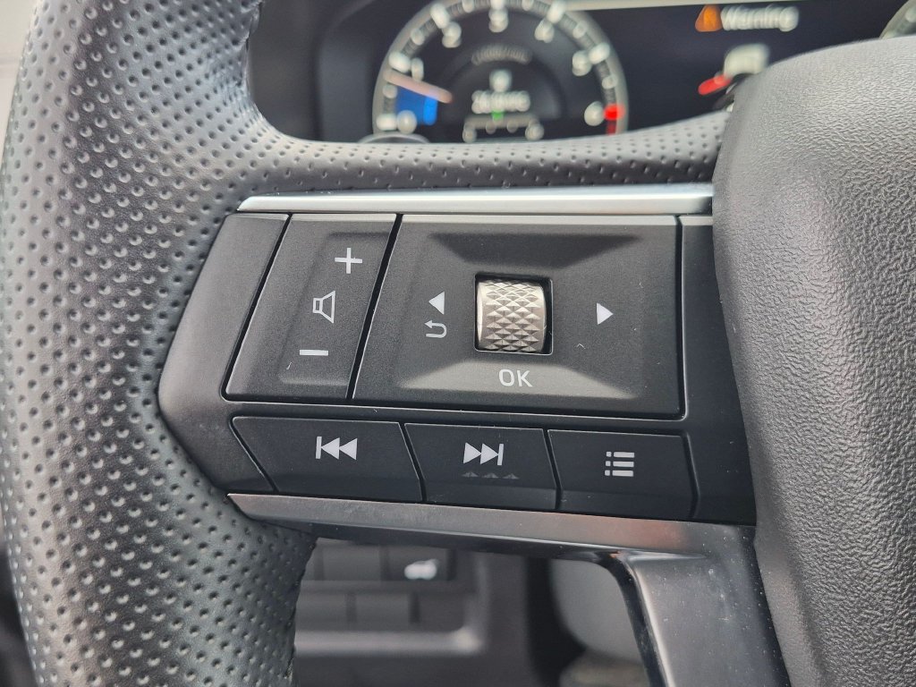 Used 2024 Mitsubishi Outlander SEL AWD/4WD image 12