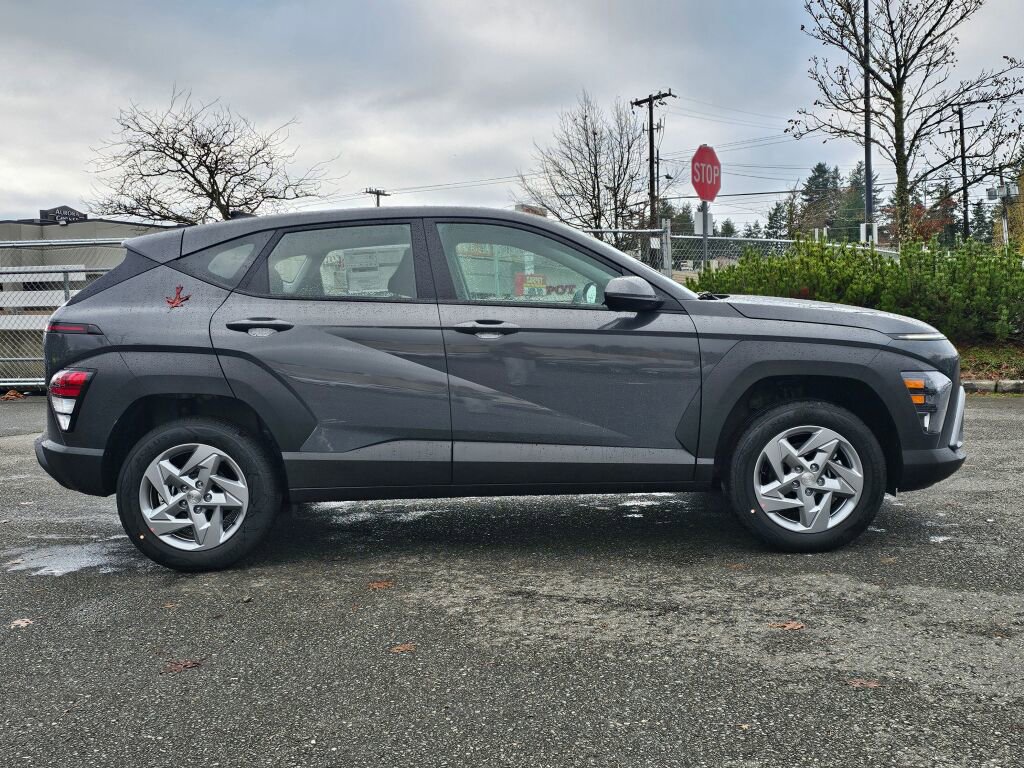 New 2026 Hyundai Kona SE image 8