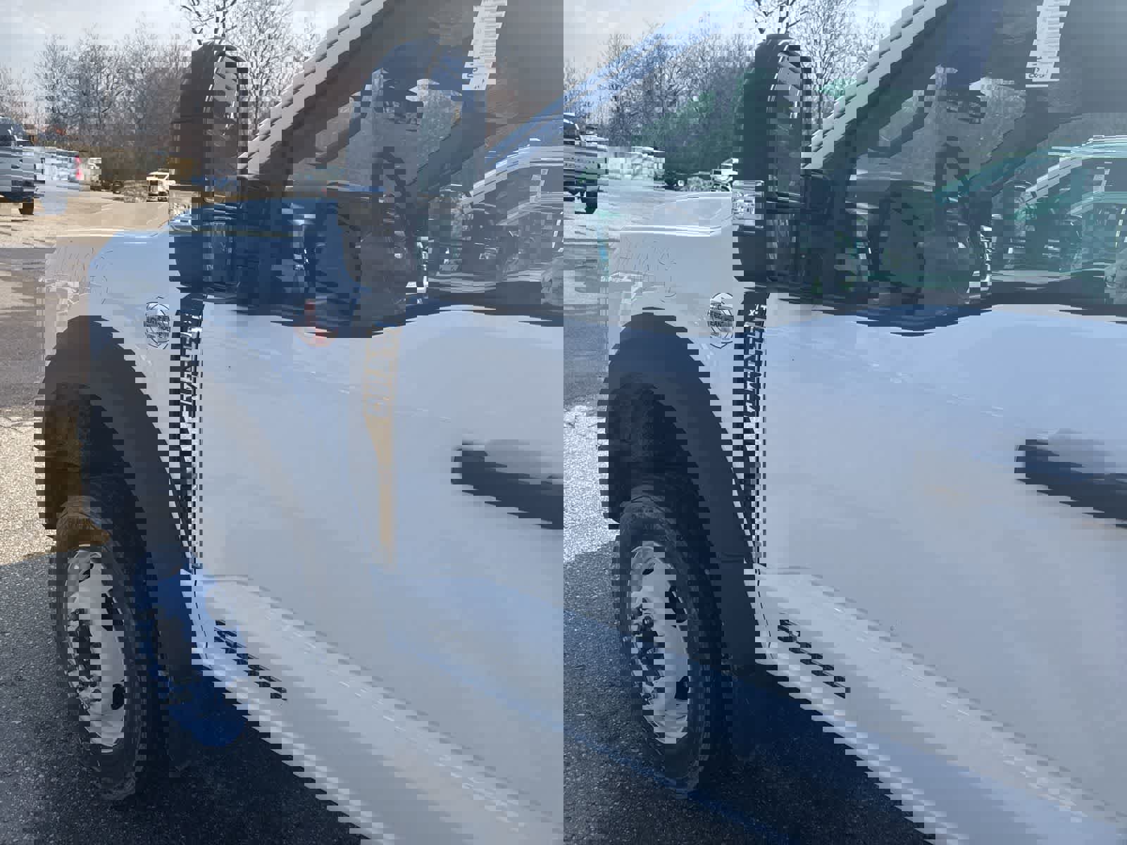 New 2023 Ford F450 XLT w/ XLT Value Package image 3