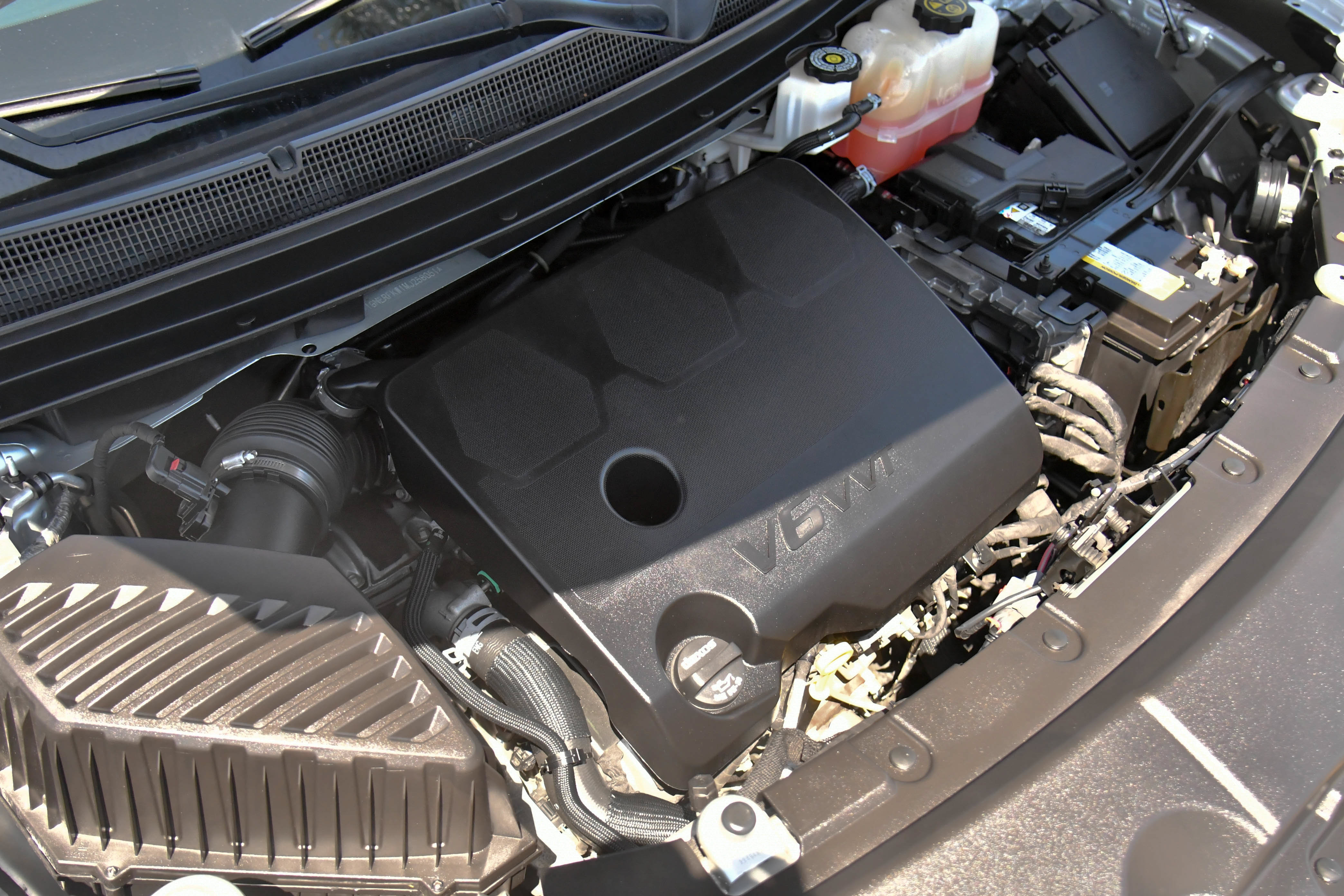 Used 2021 Chevrolet Traverse LS FWD image 44