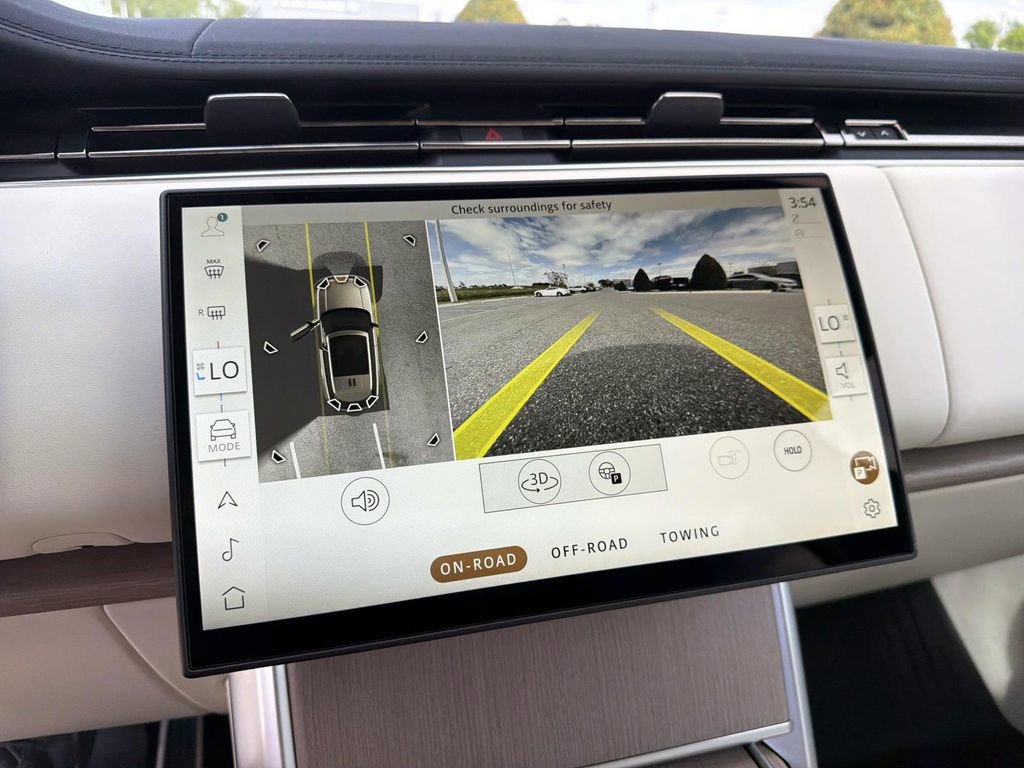 New 2026 Land Rover Range Rover SE image 22