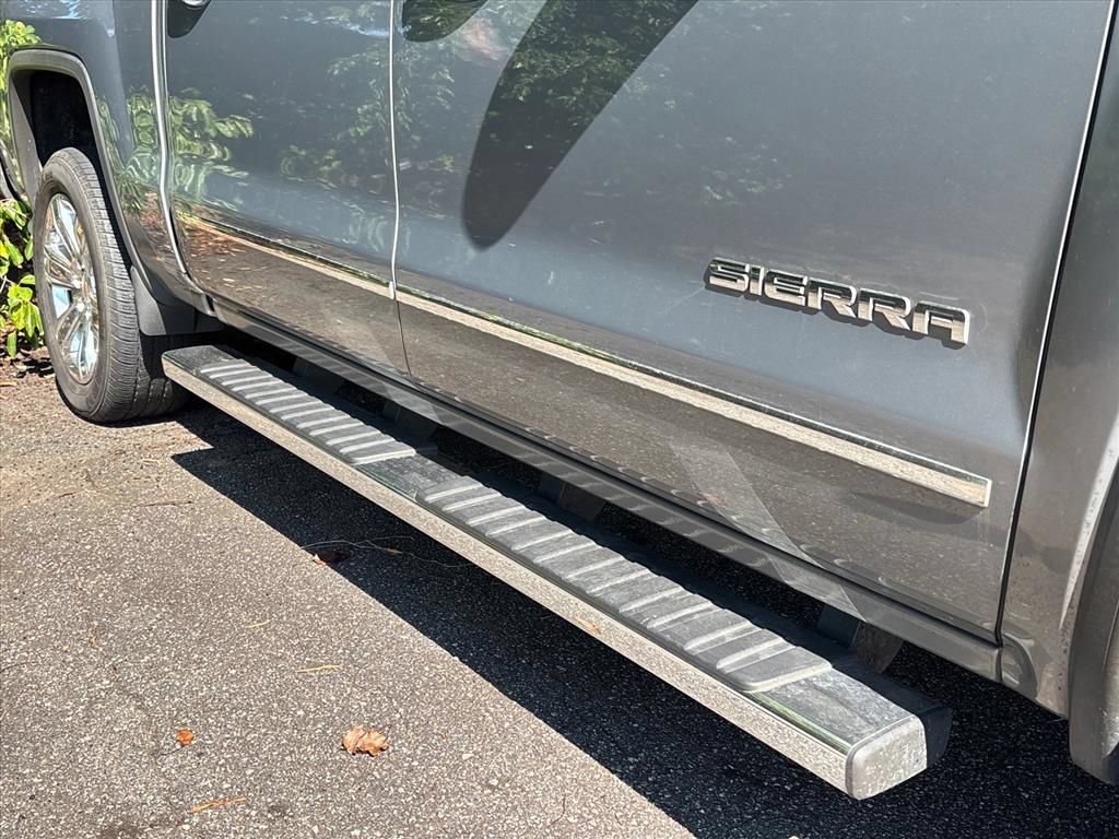 Used 2017 GMC Sierra 1500 SLT RWD image 10