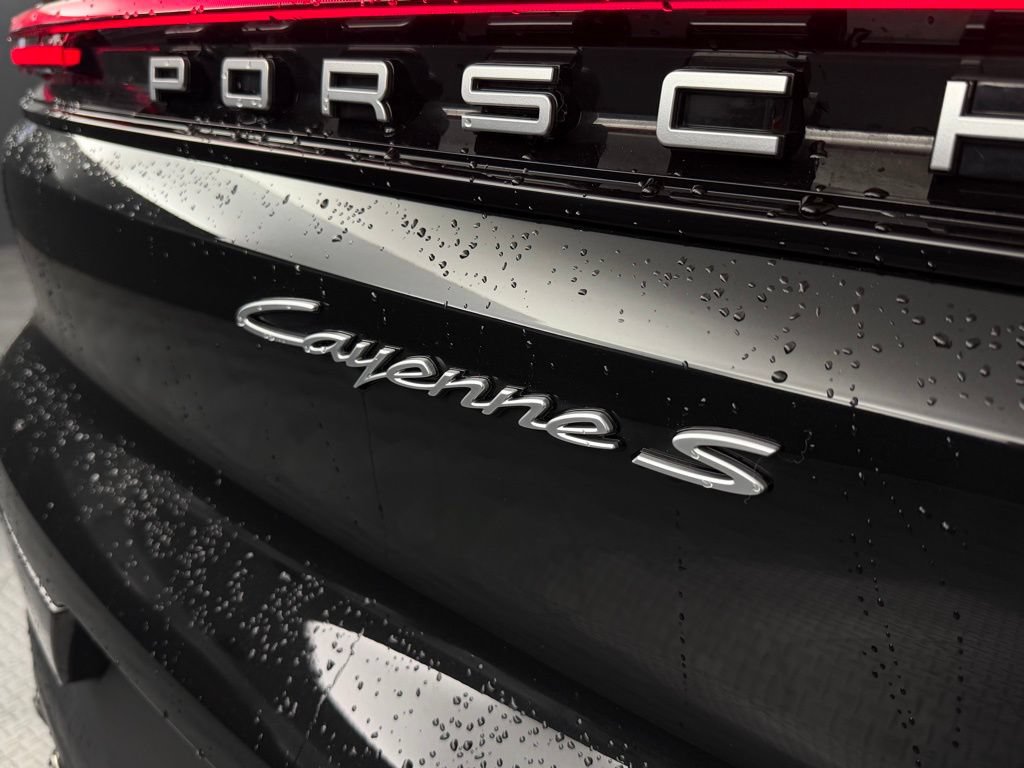 Used 2025 Porsche Cayenne S AWD/4WD image 40